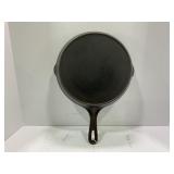 NO. 8 CAST IRON SKILLET WITH HEAT RING - 10"