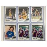 677. (6)  Caitlin Clark Base Caitlin Clark Collect