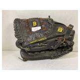 643.  Wilson Left Handed Baseball Glove Barry Lark