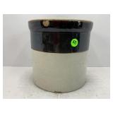 1 GALLON PRIMITIVE STONEWARE CROCK