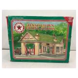 Texaco Filling Station - 1930 Denver style Texaco