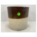 1 GALLON PRIMITIVE STONEWARE CROCK