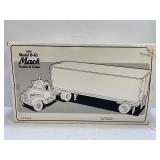 First Gear Pepsi-Cola diecast 1960 Model B-61 Mack