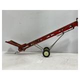 ERTL 1/16 HAY BALE BELT CONVEYOR ELEVATOR