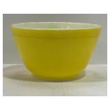 PYREX NO. 401 1 1/2 PT. YELLOW MIXING BOWL