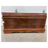 ROOS SWEETHEART CEDAR BLANKET CHEST WITH KEY -
