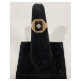 10KT GOLD ONXYZ RING SIZE 6 1/2 TW 2.2G