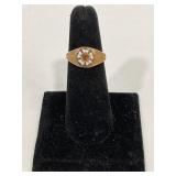 10KT GOLD LUTHER ROSE SIGNET RING SIZE 7 TW 3.3G