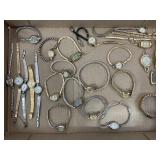 LOT OF VINTAGE WOMEN