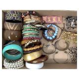 LARGE LOT OF VINTAGE & NEW BANGLES & BRACELETS