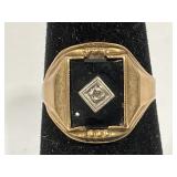 10KT GOLD ONXYZ RING SIZE 6 1/2 TW 2.2G