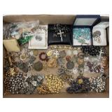 LOT OF RELIGIOUS ROSARIES & NECKLACE CHARMS