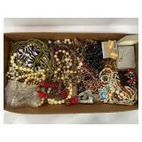 LOT OF VINTAGE COSTUME JEWELRY - NECKLACES & MORE