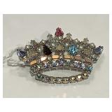 VINTAGE B. DAVID CROWN PIN