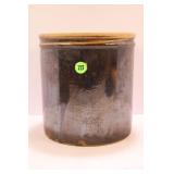 1 GALLON PRIMITIVE STONEWARE CROCK