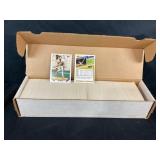 1993 TOPPS MLB CARDS - BOX OF MISCELLANEOUS CARDS