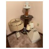 REMAINDER IN BEDROOM - NIGHTSTAND, LAMP STAND,