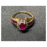 10 KT GOLD RING WITH STONES - 3.61 GRAMS