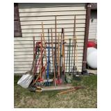 LARGE LOT OF GARDEN HAND TOOLS, RAKES, SHOVELS,