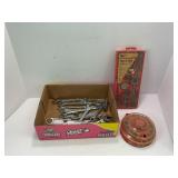 19 PIECE TAP AND DIE SET, NUT DRIVER WRENCHES AND