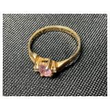 10 KT GOLD RING WITH STONES - 1.59 GRAMS