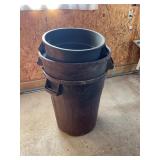 3 PLASTIC TRASH CANS