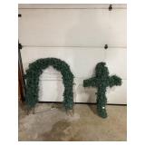 LOT OF LARGE CHRISTMAS OUTDOOR LIGHTED DECOR
