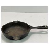 WAGNER WARE CAST IRON ASHTRAY SKILLET