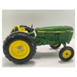 ERTL 1/16' JOHN DEERE STEEL OPEN CAB TRACTOR TOY
