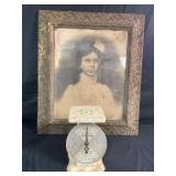 VINTAGE WOODEN HAND CARVED FRAME 23' X 27'