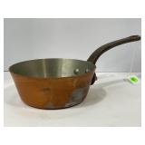 VINTAGE FRENCH HAND HAMMERED COPPER SAUCE PAN -