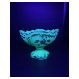 NORTHWOOD INTAGLIO CUSTARD GLASS COMPOTE BOWL -
