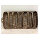 WAGNER WARE JUNIOR  KRUSTY KORN KOBS CAST IRON