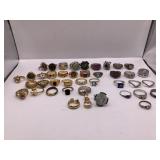 LARGE LOT OF COSTUME JEWELRY RINGS & MORE