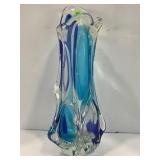 CHALET TWIST OR TORNADO STYLE STRETCH VASE - 16'