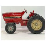 ERTL INTERNATIONAL 1/16 WIDE FRONT TRACTOR