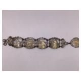 VINTAGE DON QUIXOTE STORY BOOK BRACELET 8 1/2'