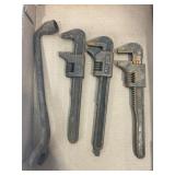 FORD PIPE WRENCH AND OPEN END BOX WRENCH