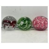 3 SPHERE STYLE PAPERWEIGHTS ADAM JABLONSKI RED