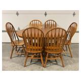 OAK KITCHEN TABLE WITH 6 CHAIRS AND LEAF