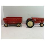 TRU SCALE NARROW FRONT TRACTOR & WAGON