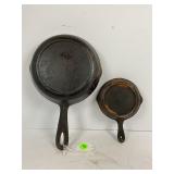 LOT OF TWO CAST IRON SKILLETS - 3H & ASHTRAY -
