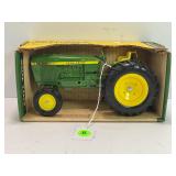 ERTL JOHN DEERE 1/16 UTILITY TRACTOR IN ORIGINAL