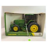 ERTL JOHN DEERE 1/16 7800 TRACTOR WITH DUALS IN