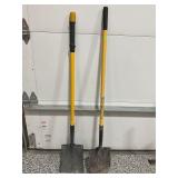 LOT OF TWO SHOVELS