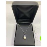 14K WHITE GOLD NECKLACE WITH PENDANT - 2.62 GRAMS
