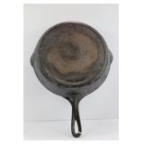 GRISWOLD BLOCK LOGO #8 704B CAST IRON SKILLET