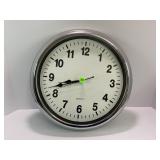 14" QUARTZ BATTERY OPERATED CLOCK