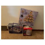 HOMEDICS FOOT MASSAGER, CERAMIC HEATER AND CUP-
