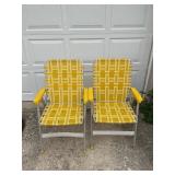LOT OF 2 VINTAGE FOLD UP LAWN CHAIRS